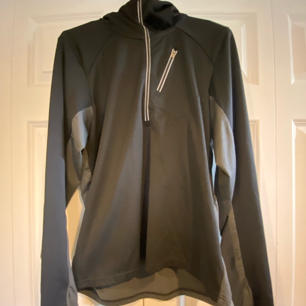 Men’s sport tech pullover